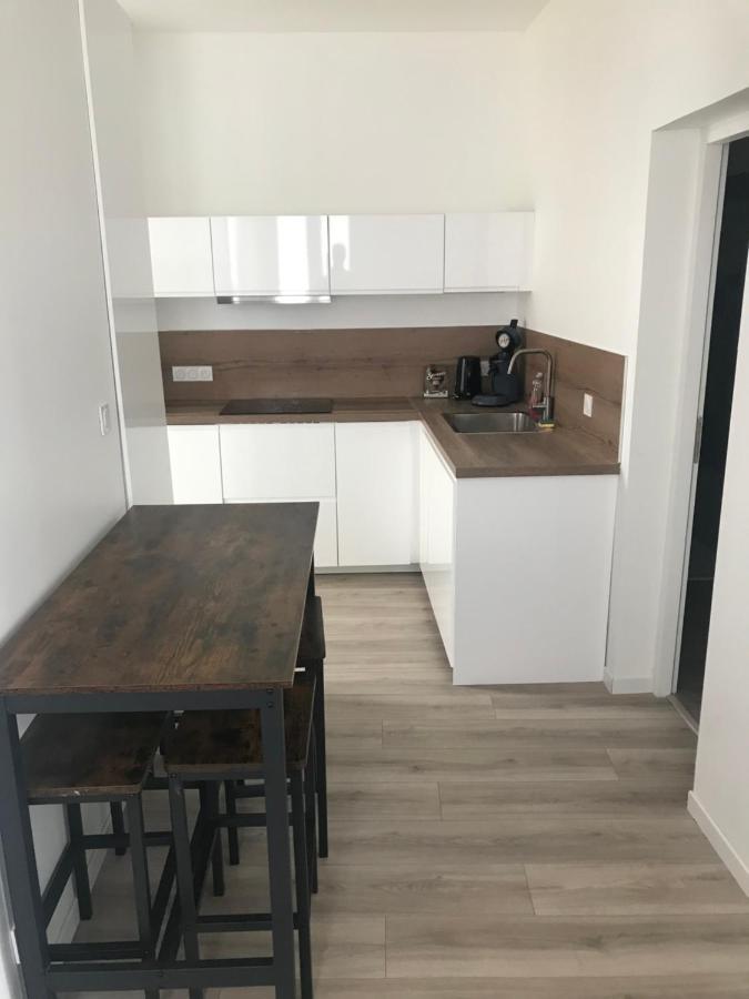 Joli T3 Renove Serviettes Non Incluses